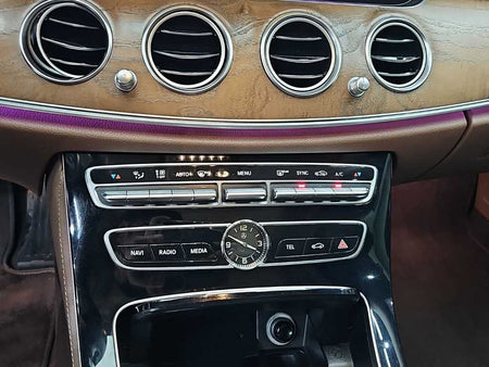 Mercedes-Benz E-Class — photo 10