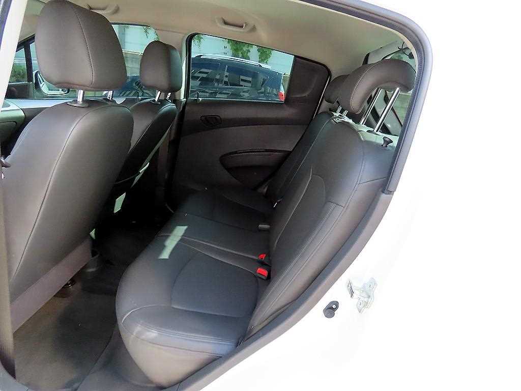 CHEVROLET Spark — photo 06