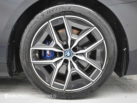BMW i5 — photo 05