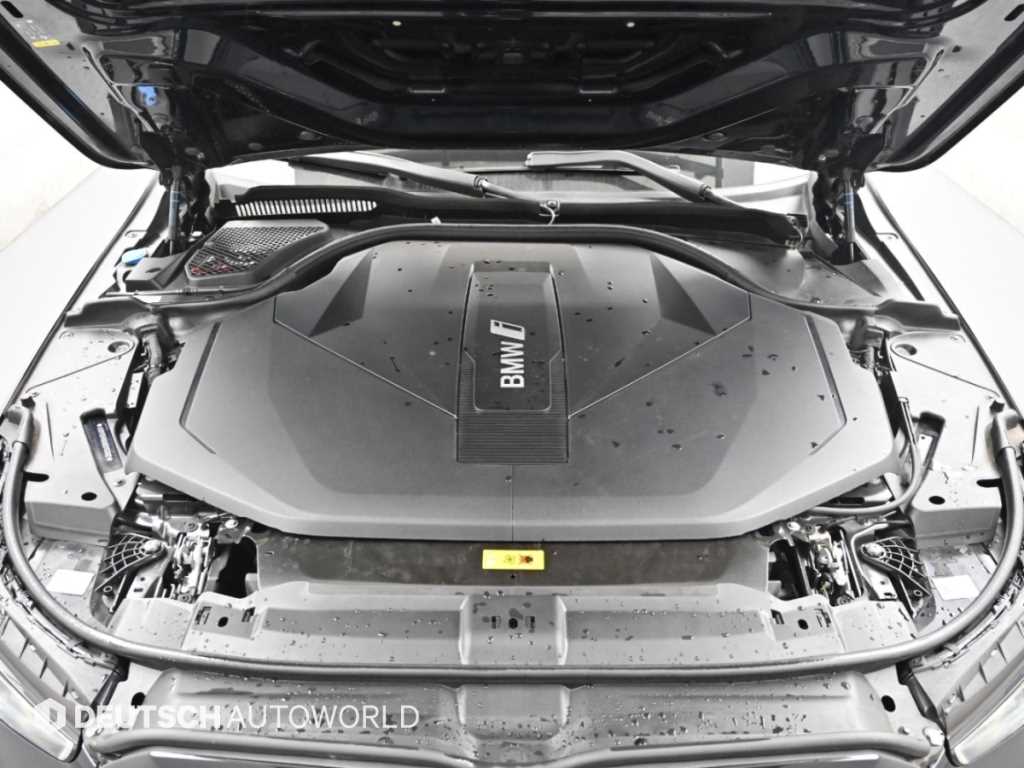 BMW i5 — photo 06