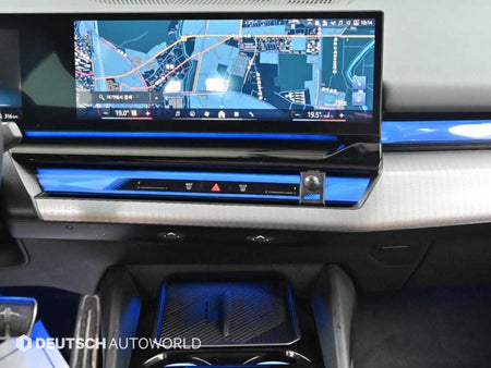 BMW i5 — photo 14