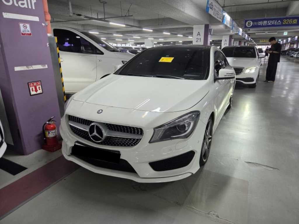 Mercedes-Benz CLA-Class — photo 01