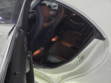 Mercedes-Benz CLA-Class — photo 06