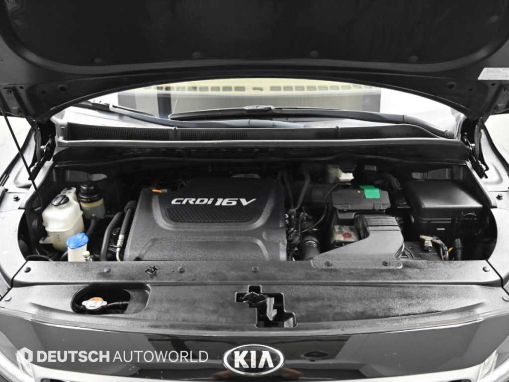 Kia Carnival — photo 06