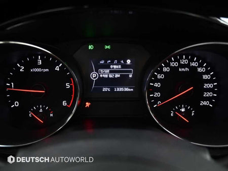 Kia Carnival — photo 08