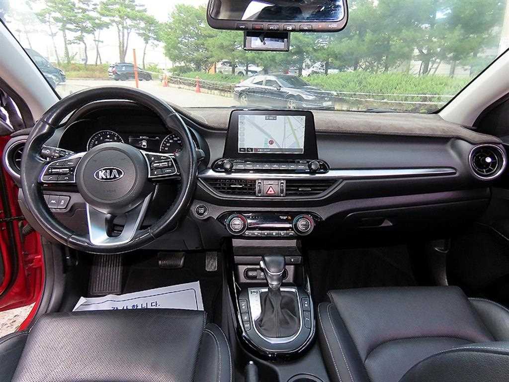 Kia K3 — photo 07