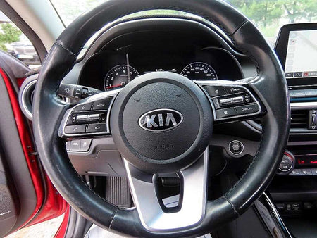 Kia K3 — photo 08