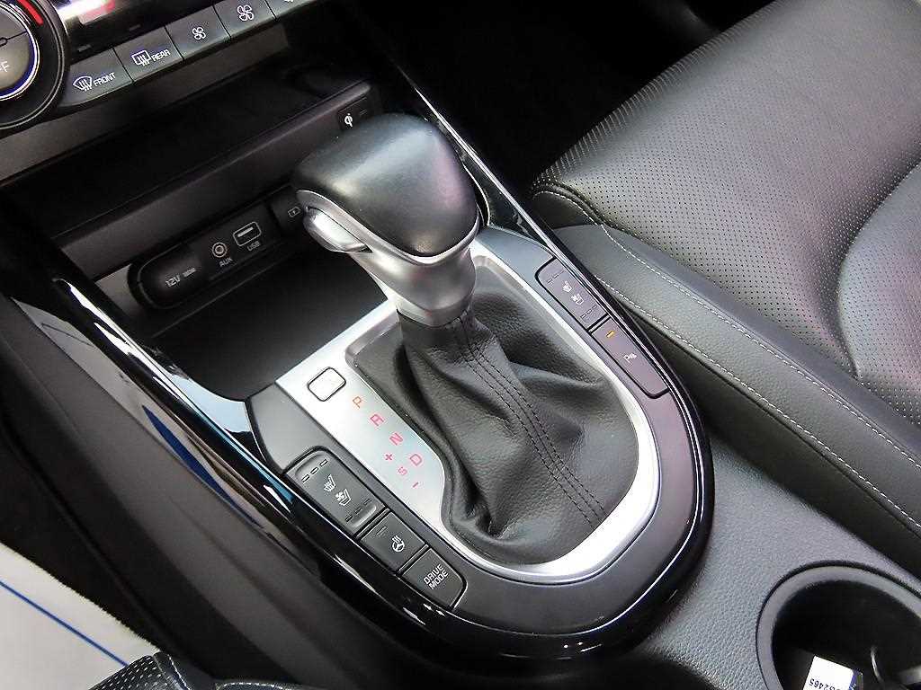 Kia K3 — photo 10