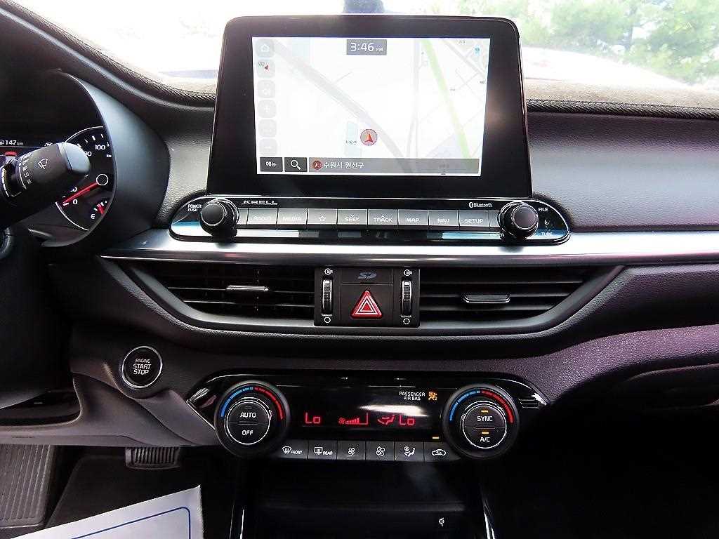 Kia K3 — photo 13