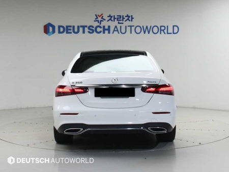 Mercedes-Benz E-Class — photo 04