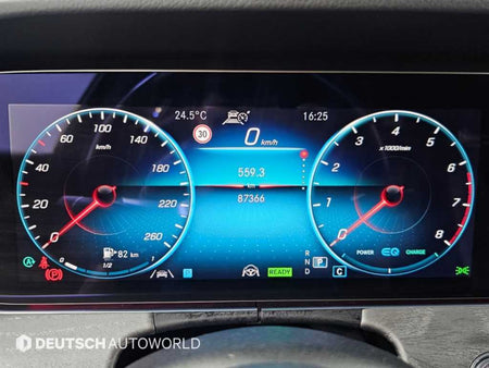Mercedes-Benz E-Class — photo 08