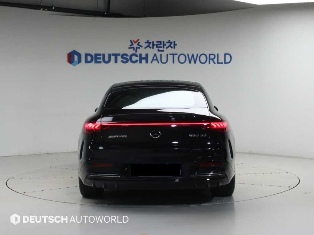 Mercedes-Benz EQS — photo 04
