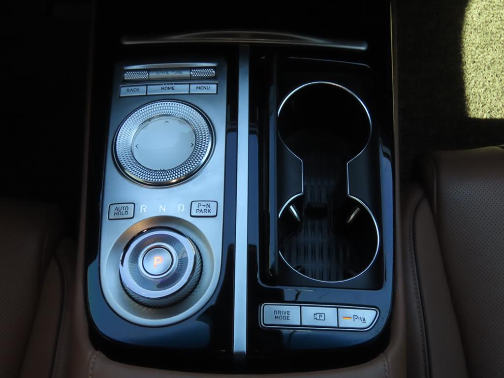 Genesis G80 — photo 13