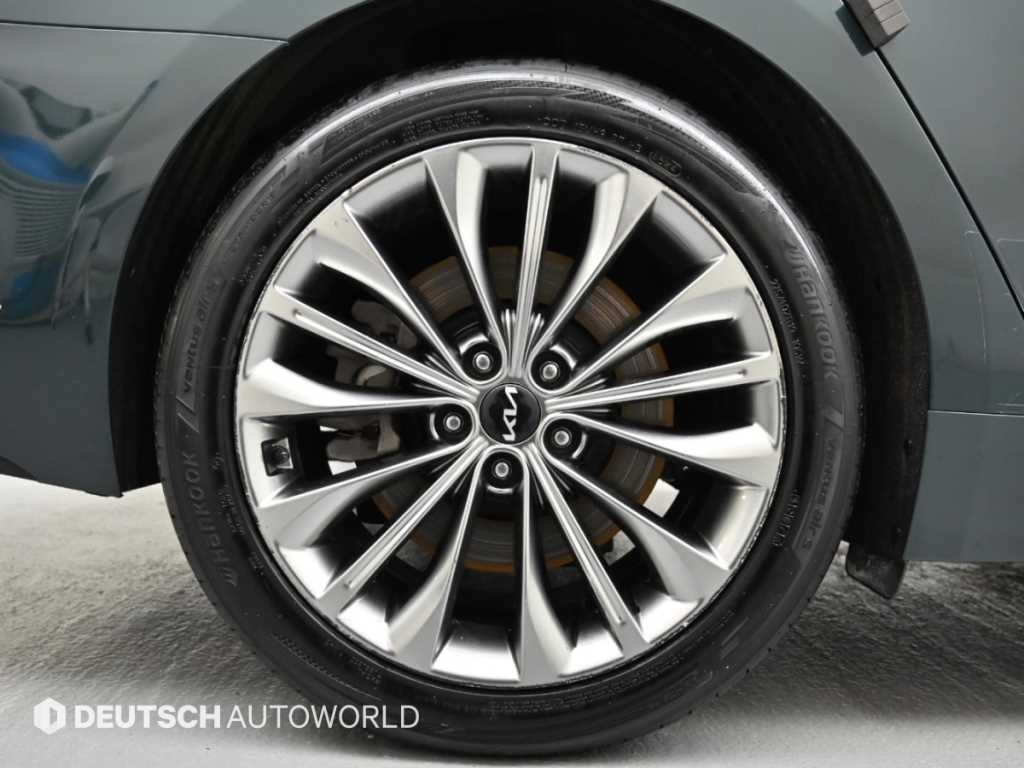 Kia K9 — photo 05