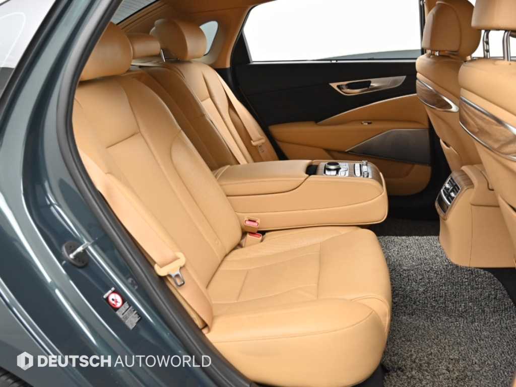 Kia K9 — photo 12