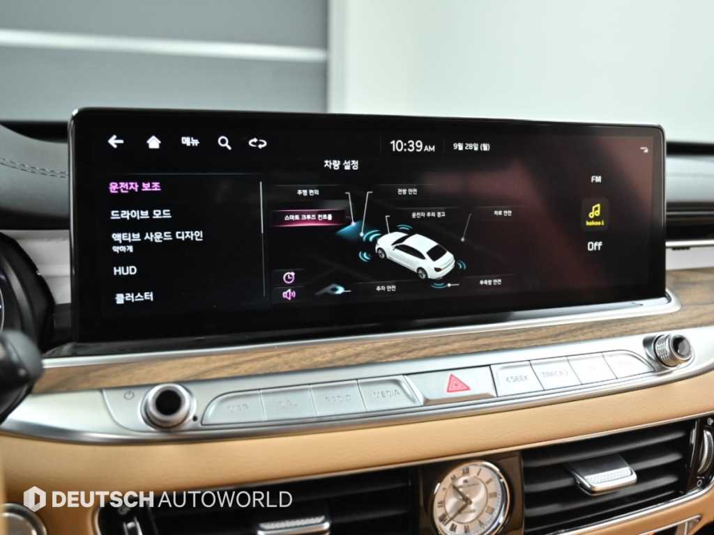 Kia K9 — photo 17