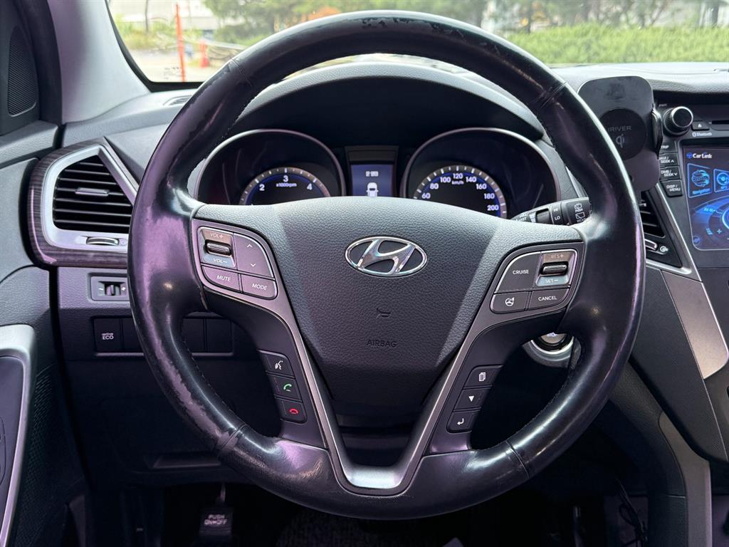 Hyundai Santafe — photo 08