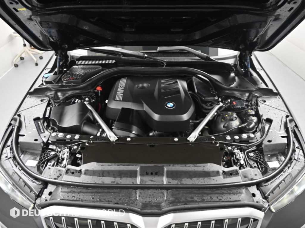 BMW 5-Series — photo 06