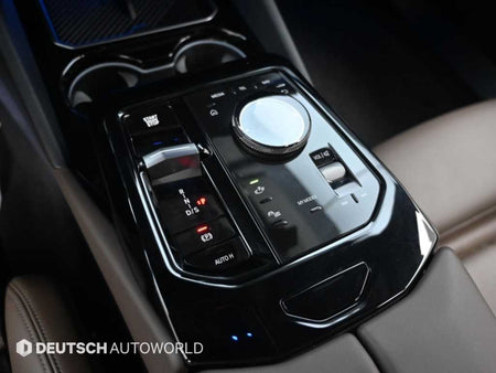 BMW 5-Series — photo 09