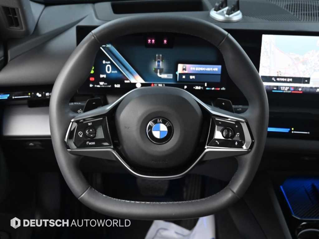 BMW 5-Series — photo 13