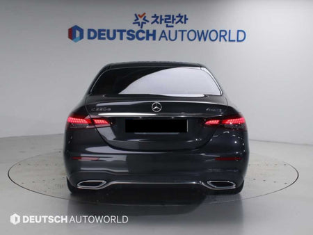 Mercedes-Benz E-Class — photo 04