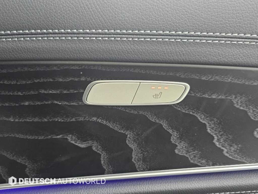 Mercedes-Benz E-Class — photo 16