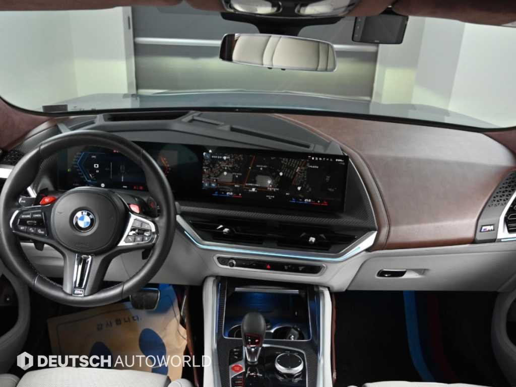 BMW XM — photo 07
