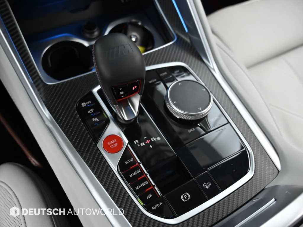 BMW XM — photo 09