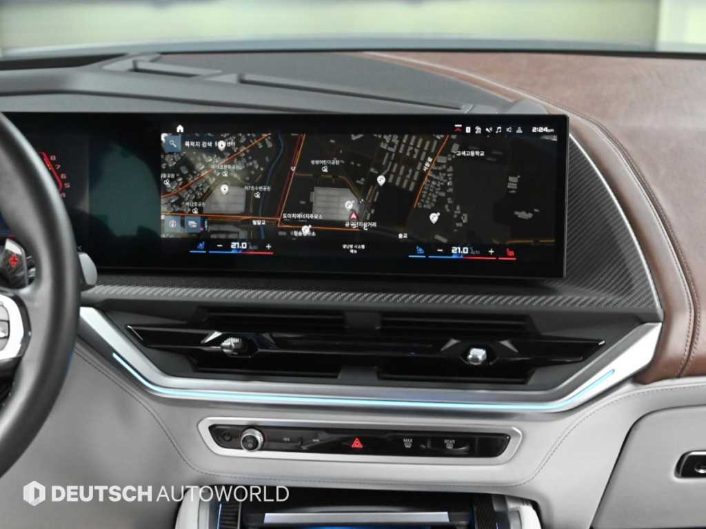 BMW XM — photo 14