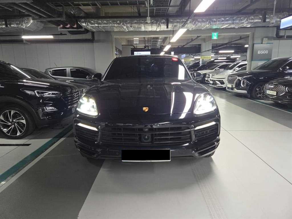 Porsche Cayenne — photo 02