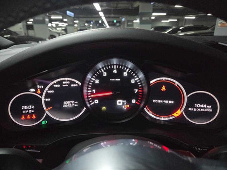 Porsche Cayenne — photo 12
