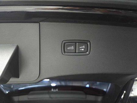 Porsche Cayenne — photo 14
