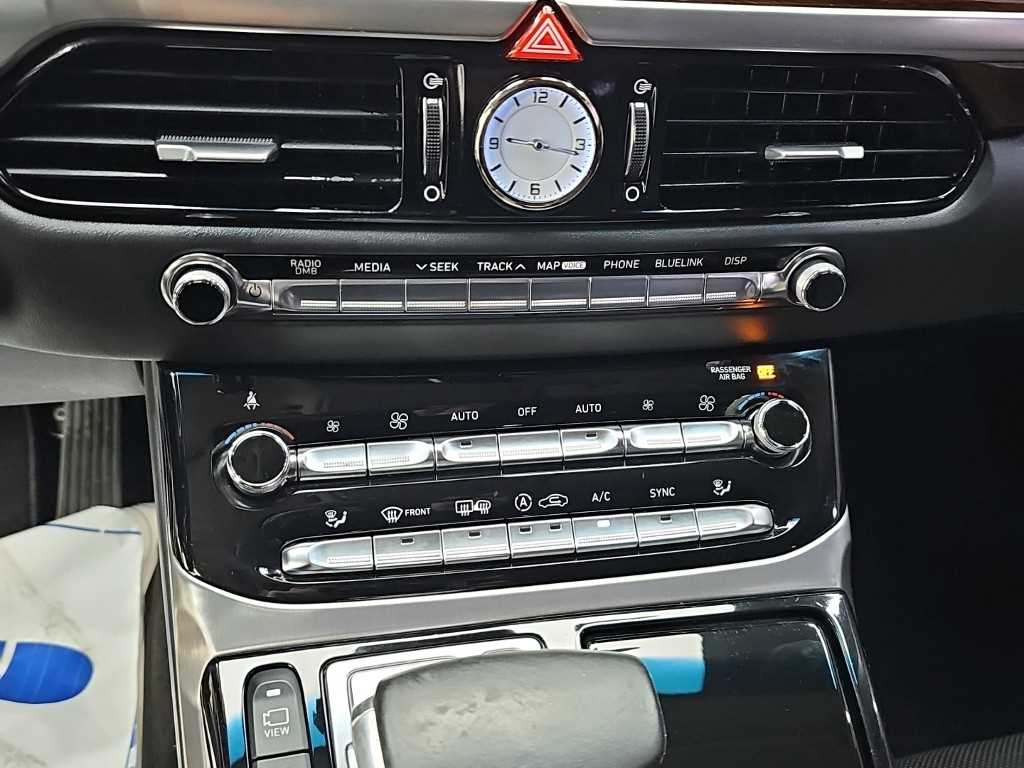 Genesis EQ900 — photo 10
