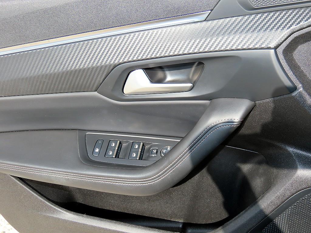 Peugeot 508 — photo 10