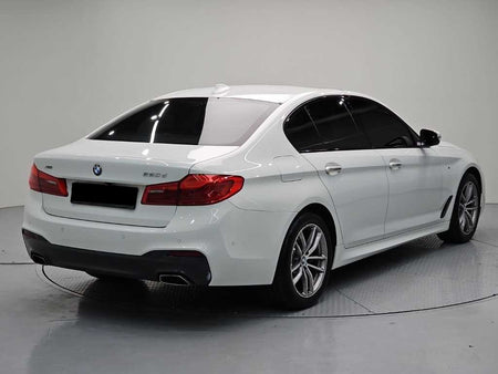 BMW 5-Series — photo 04