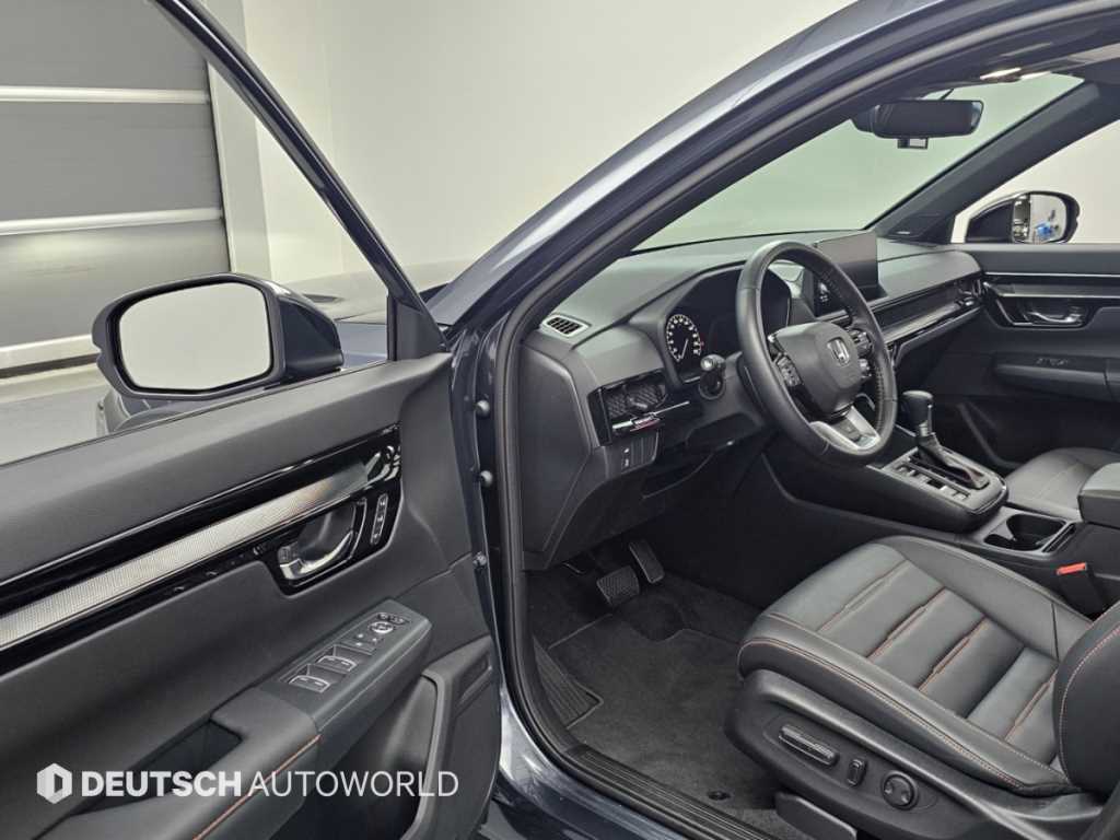 Honda CR-V — photo 11