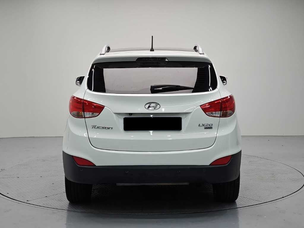 Hyundai Tucson — photo 03