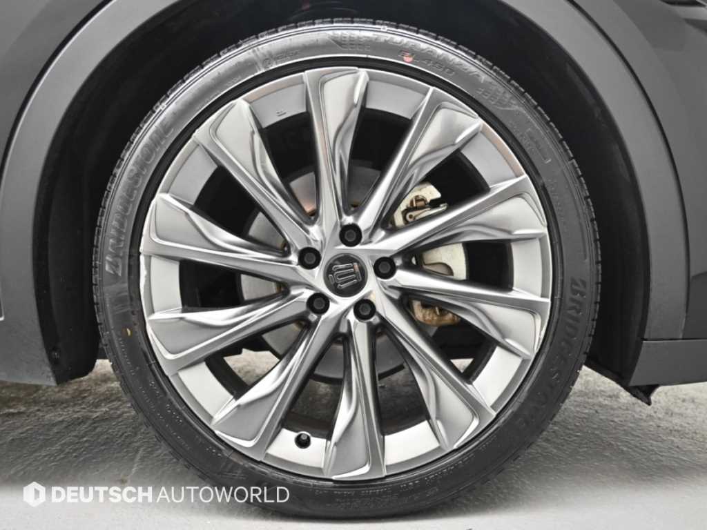 Toyota Crown — photo 05