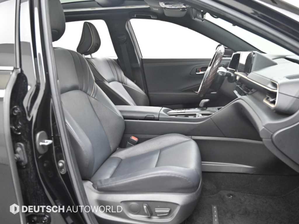 Toyota Crown — photo 10