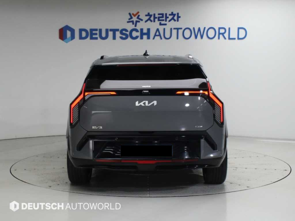 Kia EV3 — photo 04