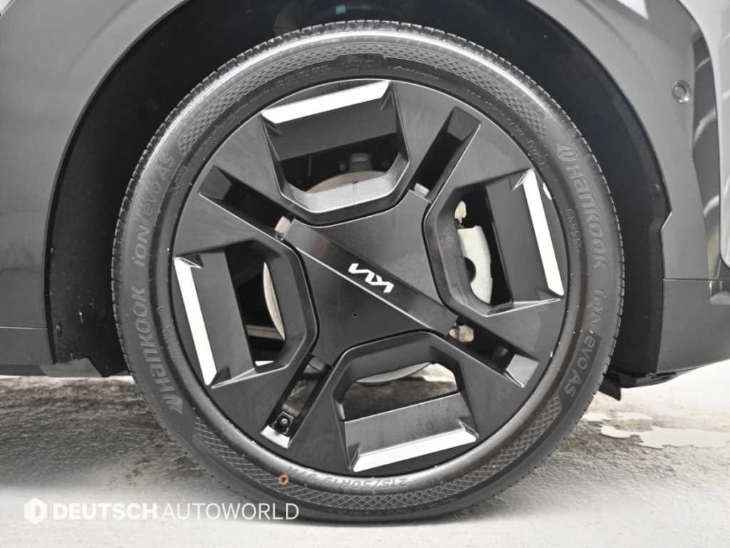 Kia EV3 — photo 05