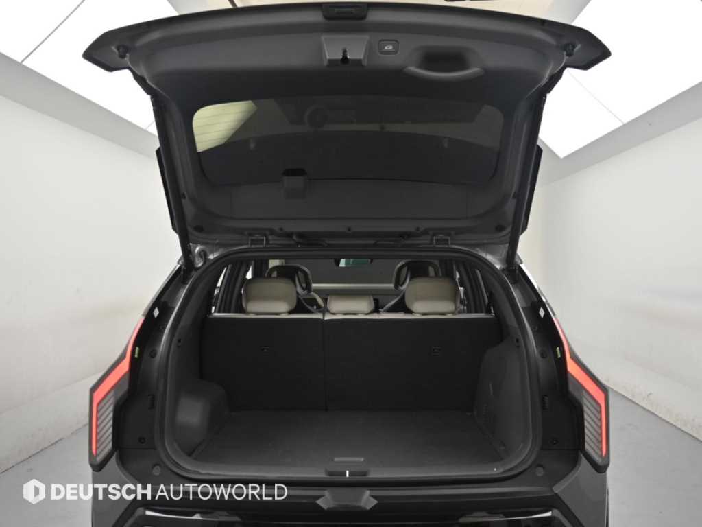 Kia EV3 — photo 19