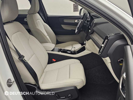 Volvo XC40 — photo 10