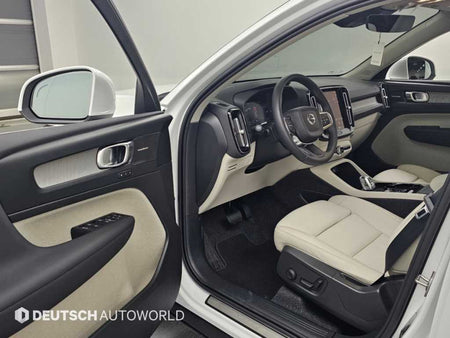 Volvo XC40 — photo 11