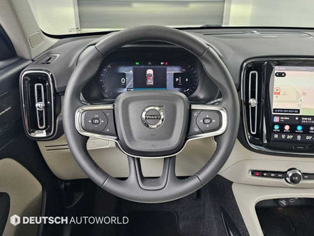 Volvo XC40 — photo 13