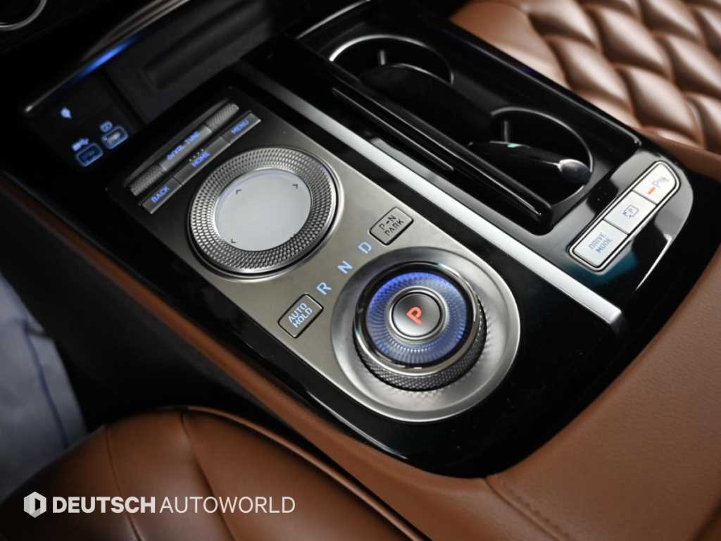 Genesis G80 — photo 09