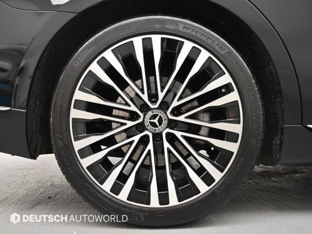 Mercedes-Benz S-Class — photo 05
