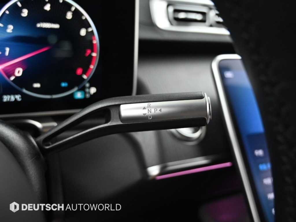 Mercedes-Benz S-Class — photo 09