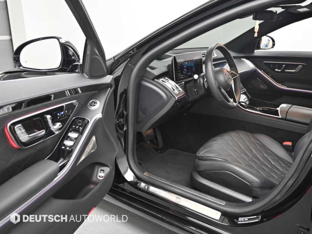 Mercedes-Benz S-Class — photo 11