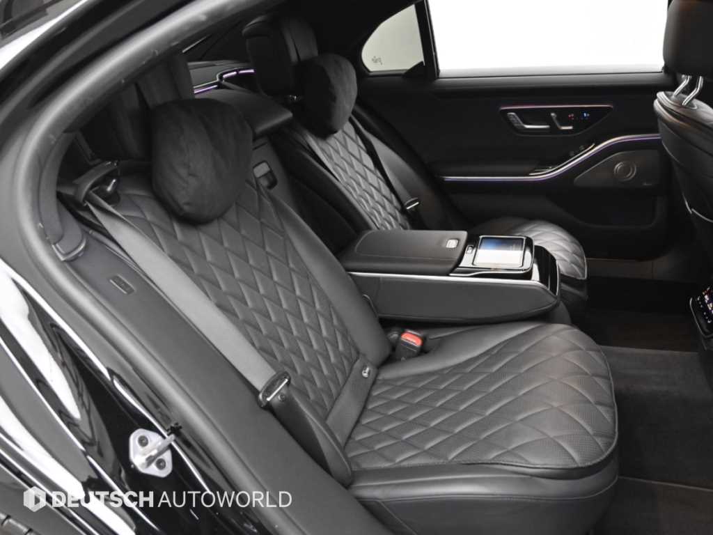 Mercedes-Benz S-Class — photo 12